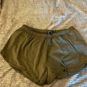 Jolyn Doyle running shorts Medium olive